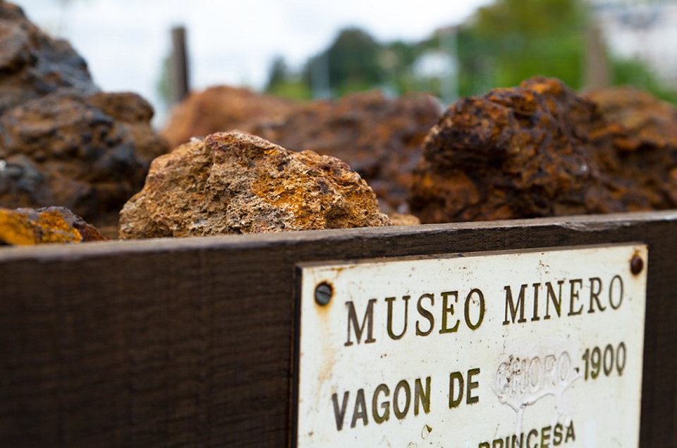 El Gobierno Vasco invierte en la puesta en valor de la Vía Verde de Montes de Hierro