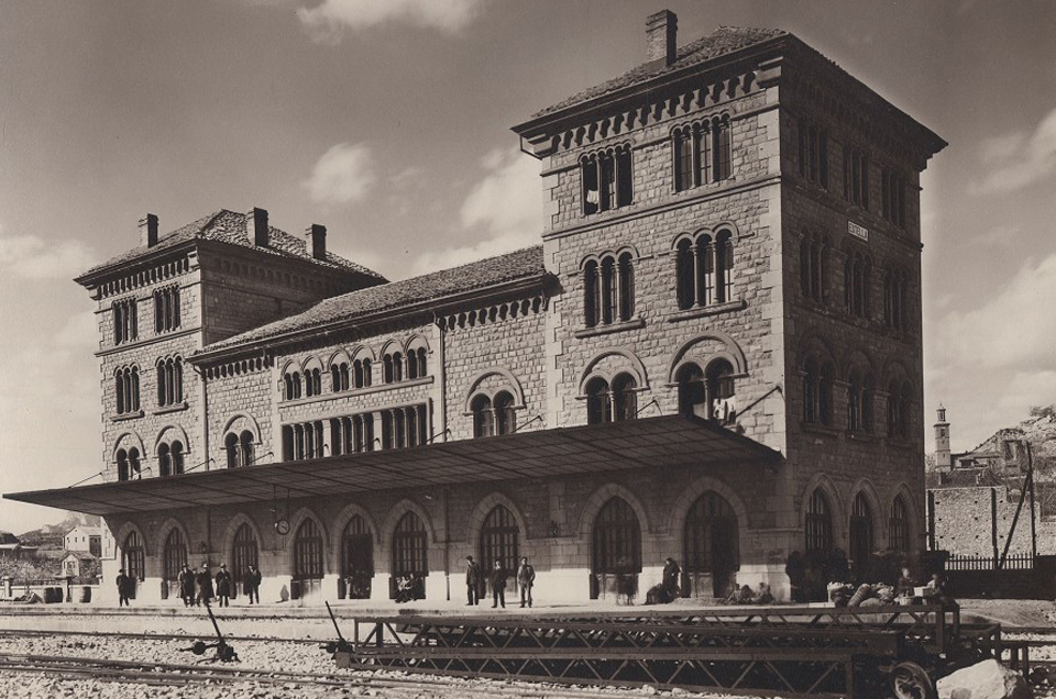 Conoce más sobre la Historia del Ferrocarril de las Vías Verdes. ¿Sabías qué…?