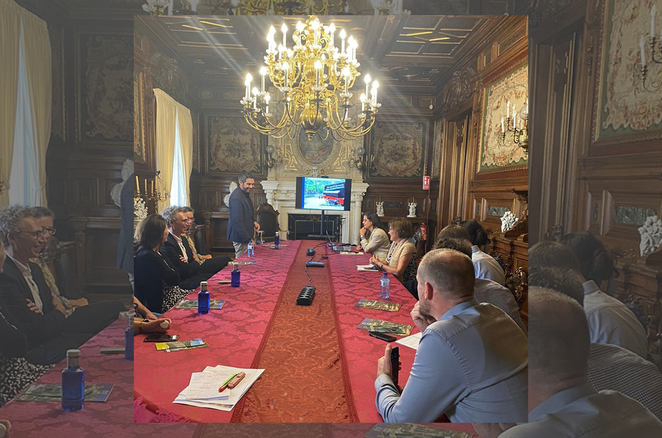 La Fundación de los Ferrocarriles Españoles acoge la visita de expertos internacionales en movilidad sostenible y turismo