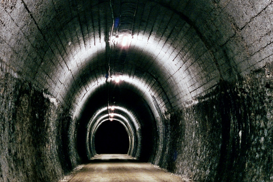 Mejoras del firme en el túnel de Uitzi. Cierre temporal