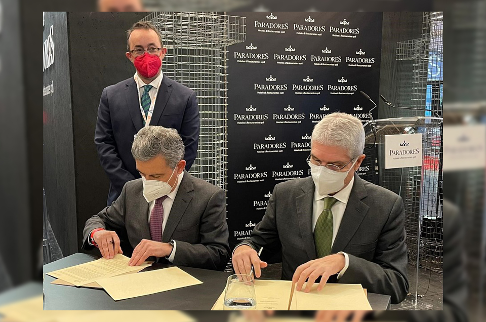 La Fundación de los Ferrocarriles Españoles y Paradores impulsan las Vías Verdes como recursos turísticos sostenibles