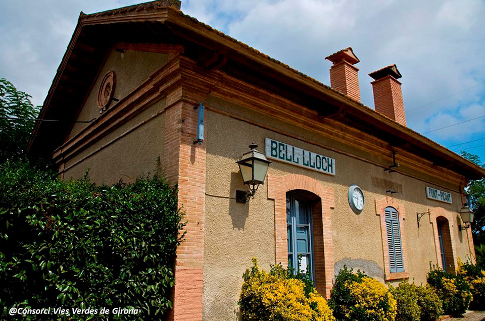 La Fundación de los Ferrocarriles Españoles prepara un inventario de estaciones ferroviarias en Vías Verdes con nuevos usos turísticos y culturales