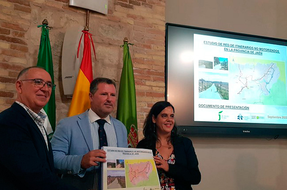 La Fundación de los Ferrocarriles Españoles ha presentado junto con la Diputación de Jaén el Estudio de Itinerarios no Motorizados de Jaén