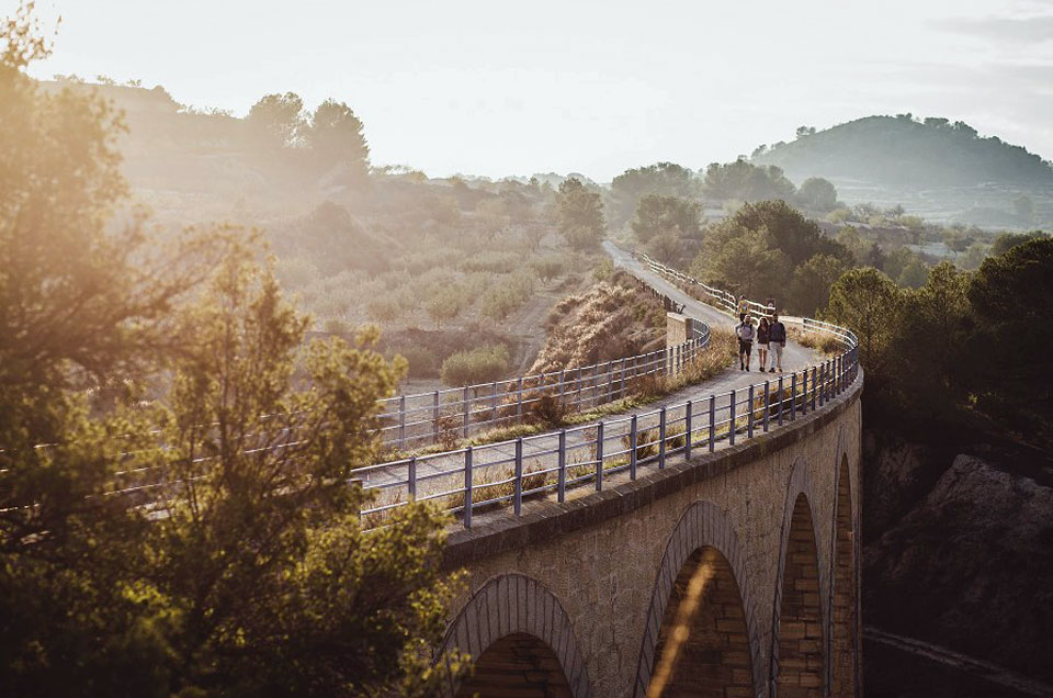 El Instituto de Turismo de la Regin de Murcia y la Fundacin de los Ferrocarriles Espaoles se unen de nuevo para dar impulso a las Vas Verdes de la Regin de Murcia